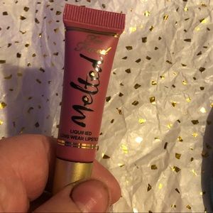 NIB Too Faced Mini Melted Lipstick In Chihuahua💋